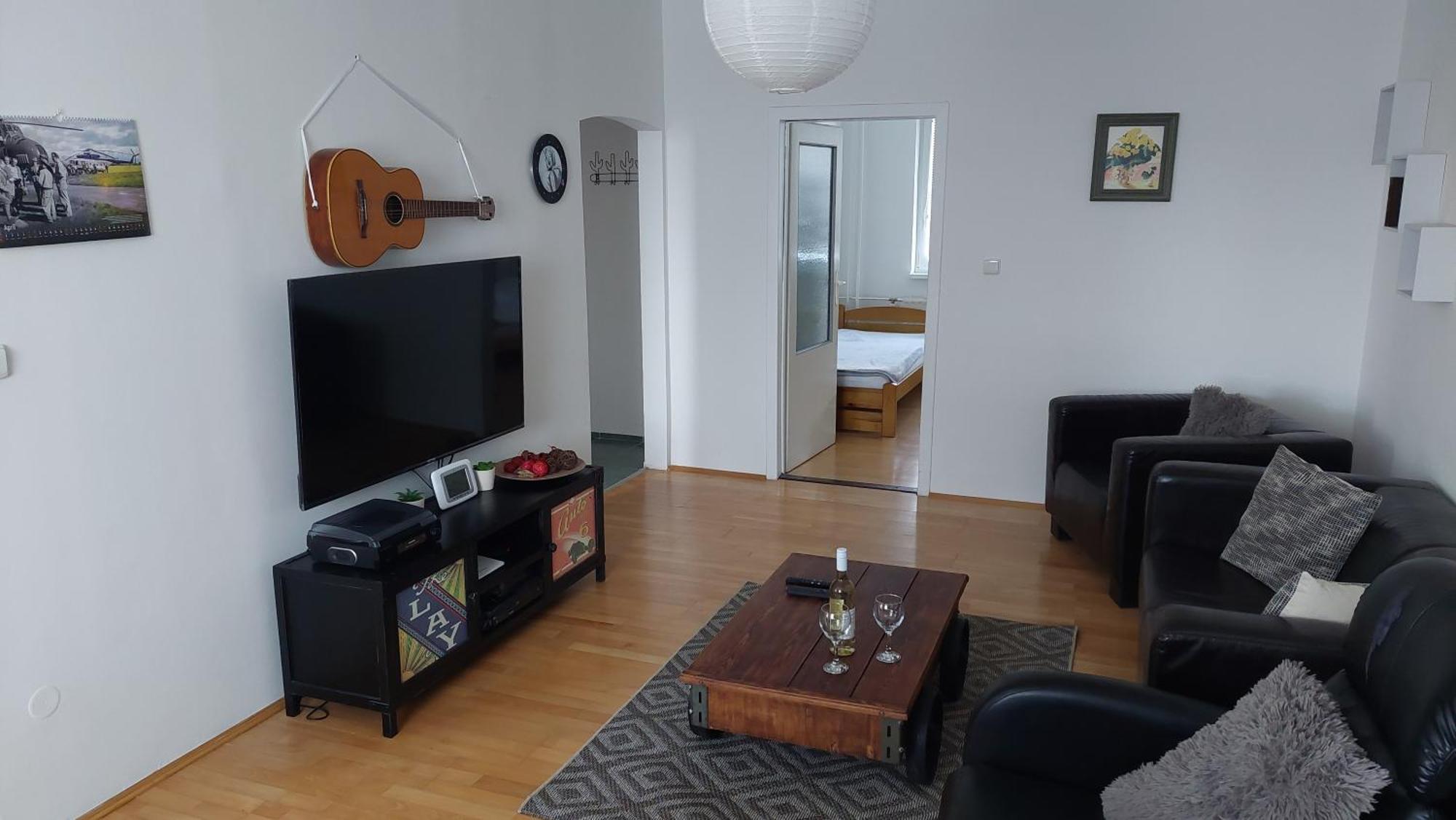Apartman Surany Dış mekan fotoğraf